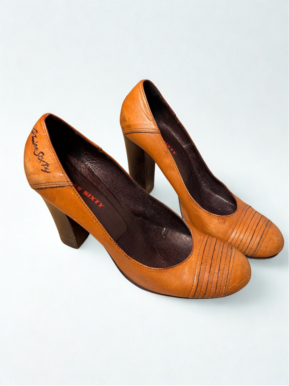 Vtg Y2k Miss Sixty Cognac Leather Block Heel Pumps Embroidered Logo Size 7.5 Us